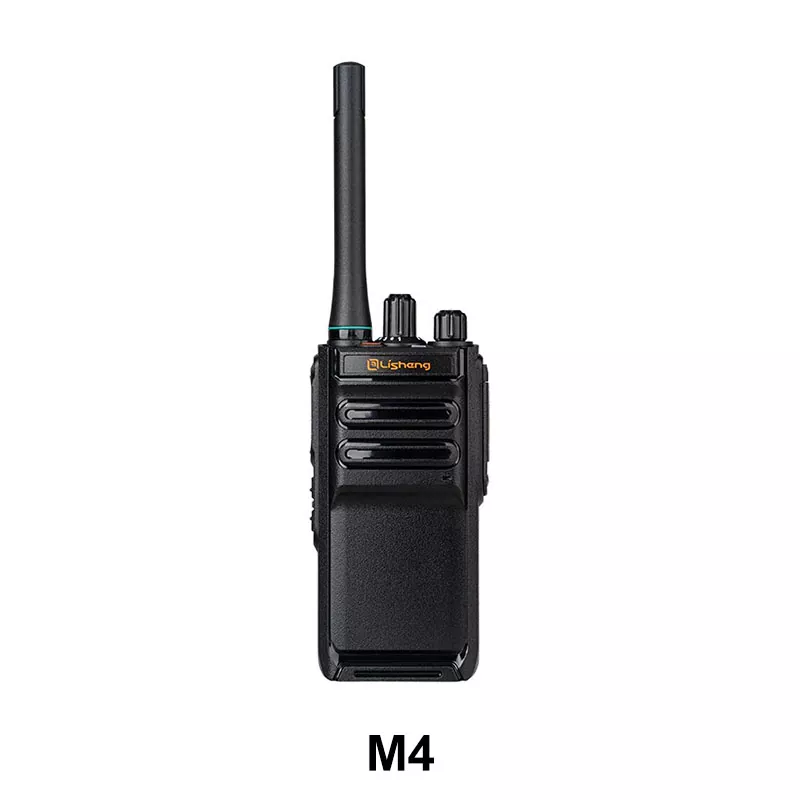 Radio mobile DMR a doppia banda